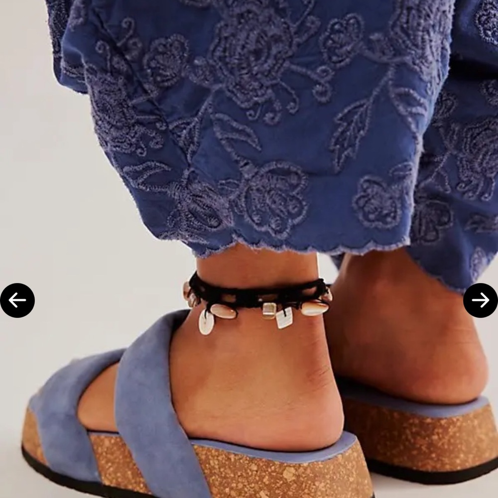 Free People Fairmount Flared Sandals - color~Seascape 7.5 boho chic - Picture 3 of 7